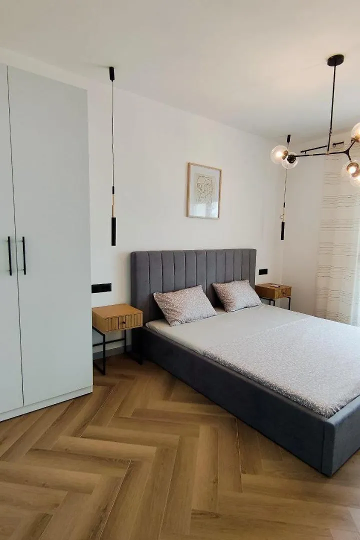 Apartments Lux Belmondo Durres 0*,  Albania
